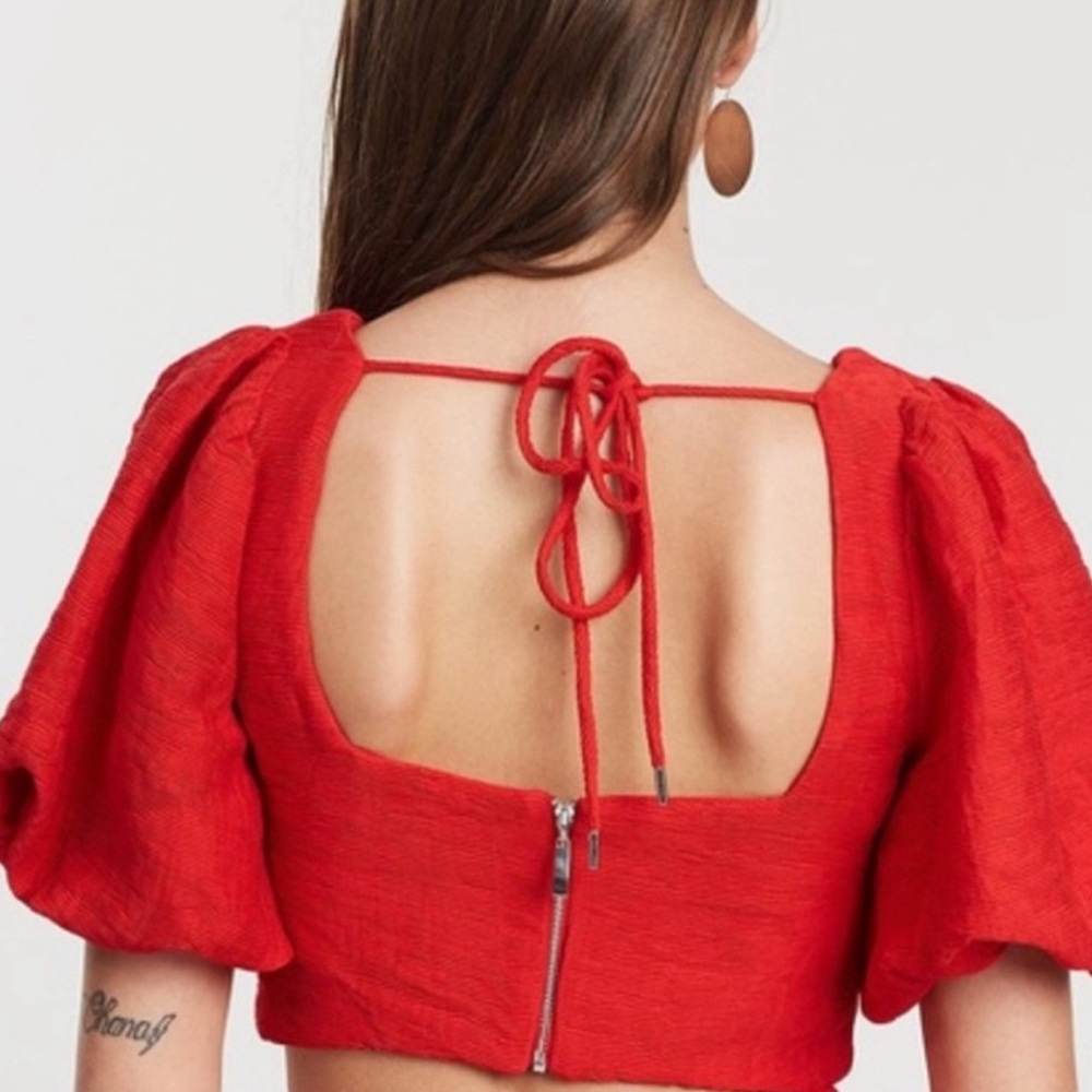 ELLIATT Red Puff Sleeve Crop Top
